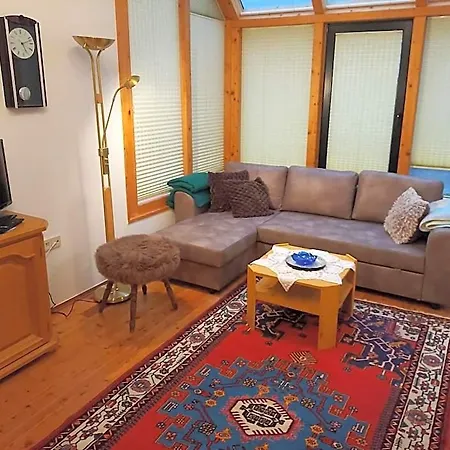 Apartmenthaus Kometerhof Otel Flattach