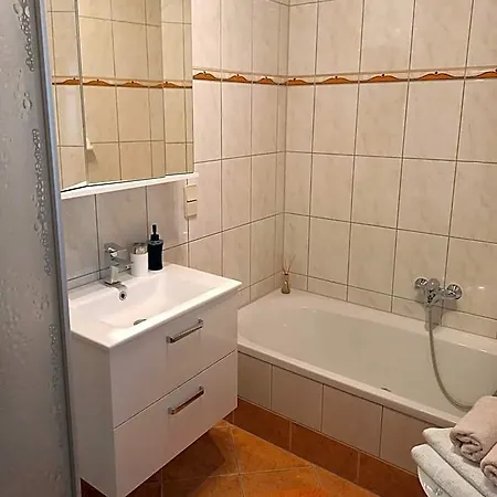 Apartmenthaus Kometerhof Otel *